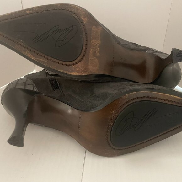 Donald Pliner Grey Crocodile Print Leather Suede Ankle Boots - Picture 3 of 4